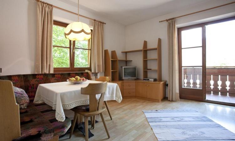 ブレッサノーネHuberhofアパートメント 部屋 写真
